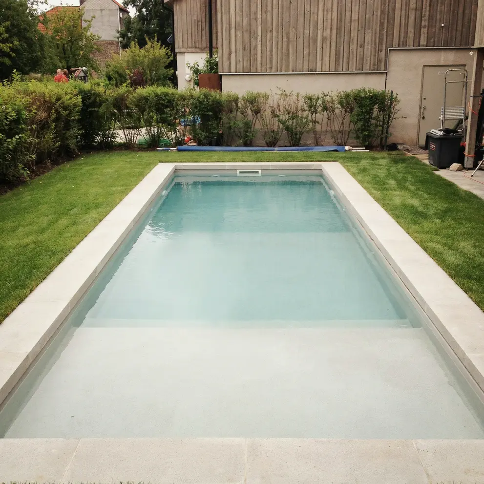 bygga pool solna stockholm